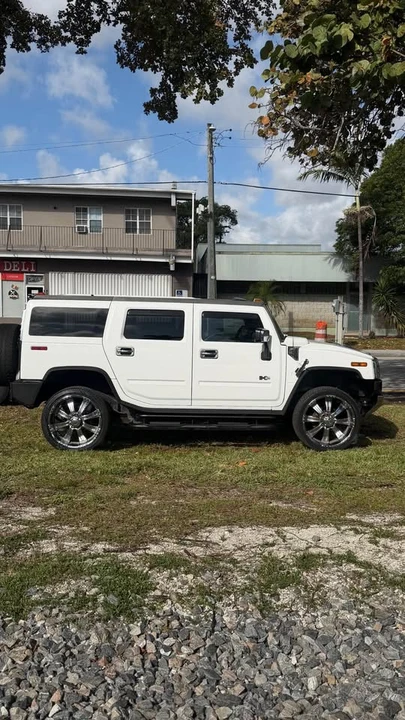 2004 Hummer Hummer H2 - Image 2 of 18