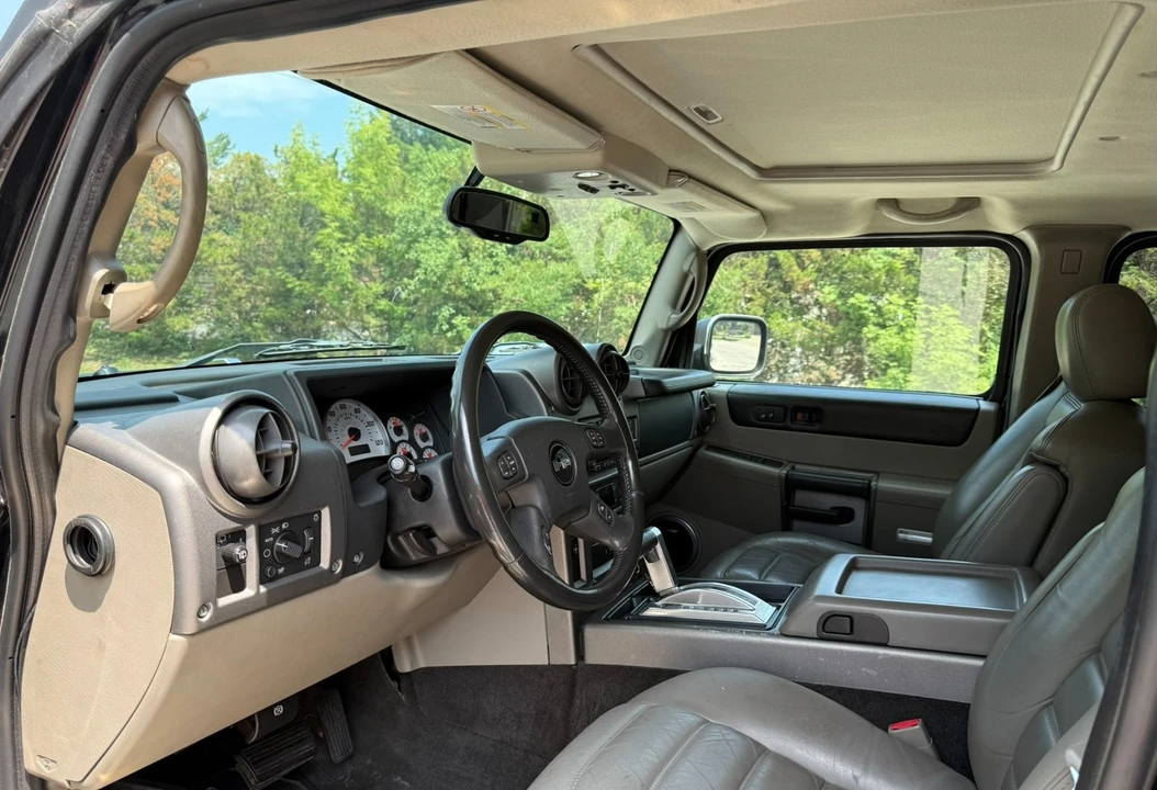 2004 Hummer Hummer H2 - Image 5 of 12