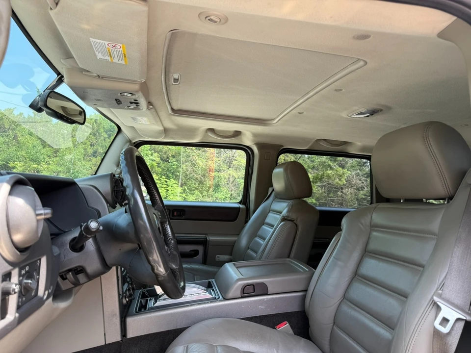 2004 Hummer Hummer H2 - Image 9 of 12