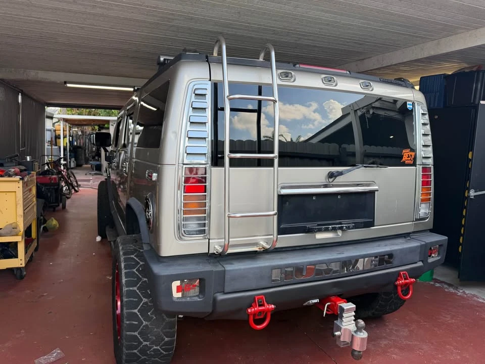 2004 Hummer Hummer H2 - Image 3 of 11