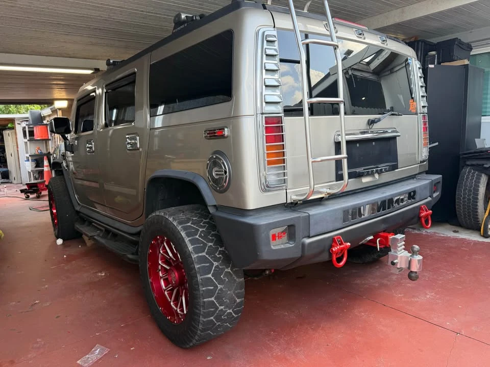2004 Hummer Hummer H2 - Image 4 of 11