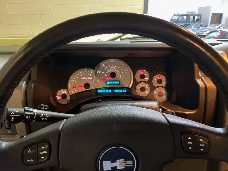 2004 Hummer Hummer H2 - Image 16 of 20