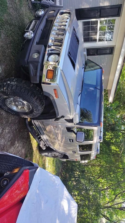 2004 Hummer Hummer H2 - Image 2 of 5