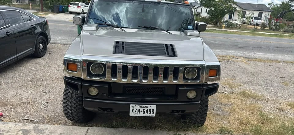 2004 Hummer Hummer H2 - Image 2 of 11