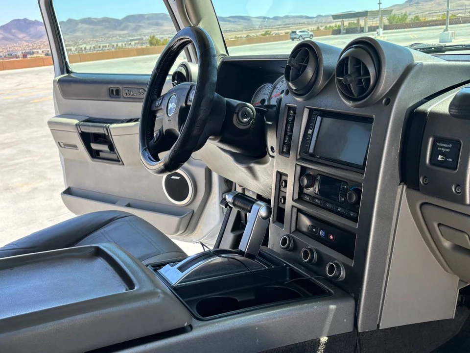 2004 Hummer Hummer H2 - Image 16 of 18