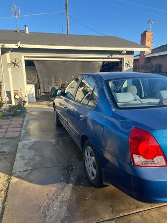 2004 Hyundai Elantra - Image 3 of 7