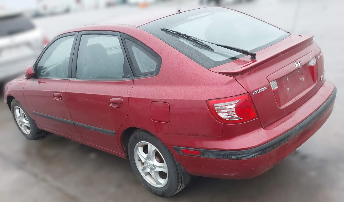 2004 Hyundai Elantra - Image 8 of 10