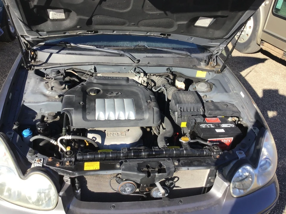 2004 Hyundai Sonata - Image 4 of 19