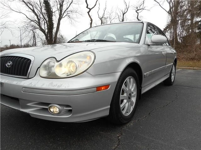 2004 Hyundai Sonata - Image 10 of 12