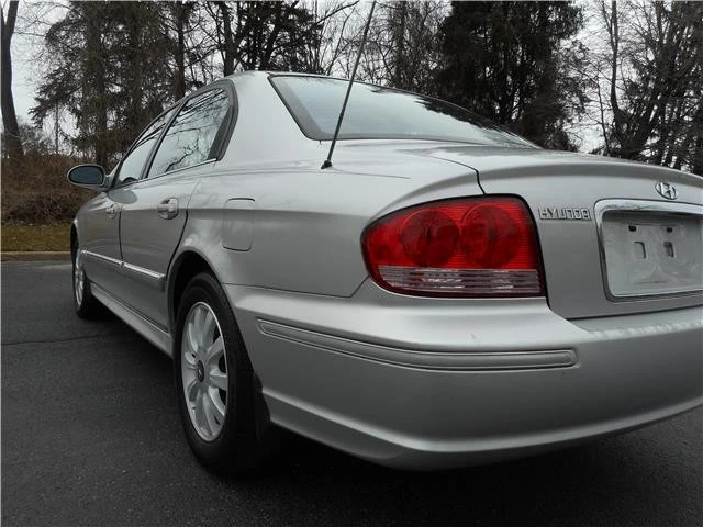 2004 Hyundai Sonata - Image 6 of 12