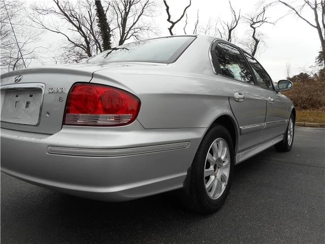 2004 Hyundai Sonata - Image 4 of 12
