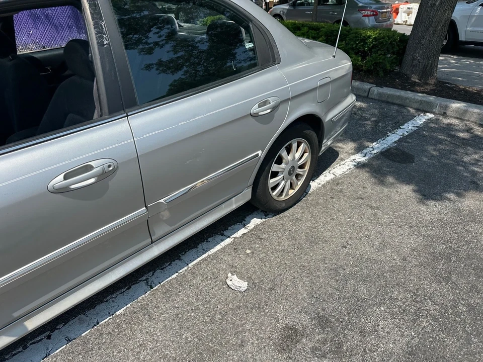 2004 Hyundai Sonata - Image 8 of 20