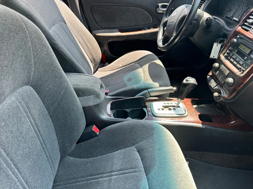2004 Hyundai Sonata - Image 12 of 20