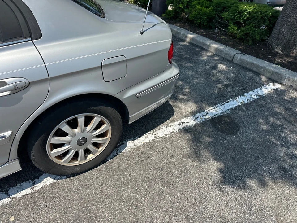 2004 Hyundai Sonata - Image 9 of 20