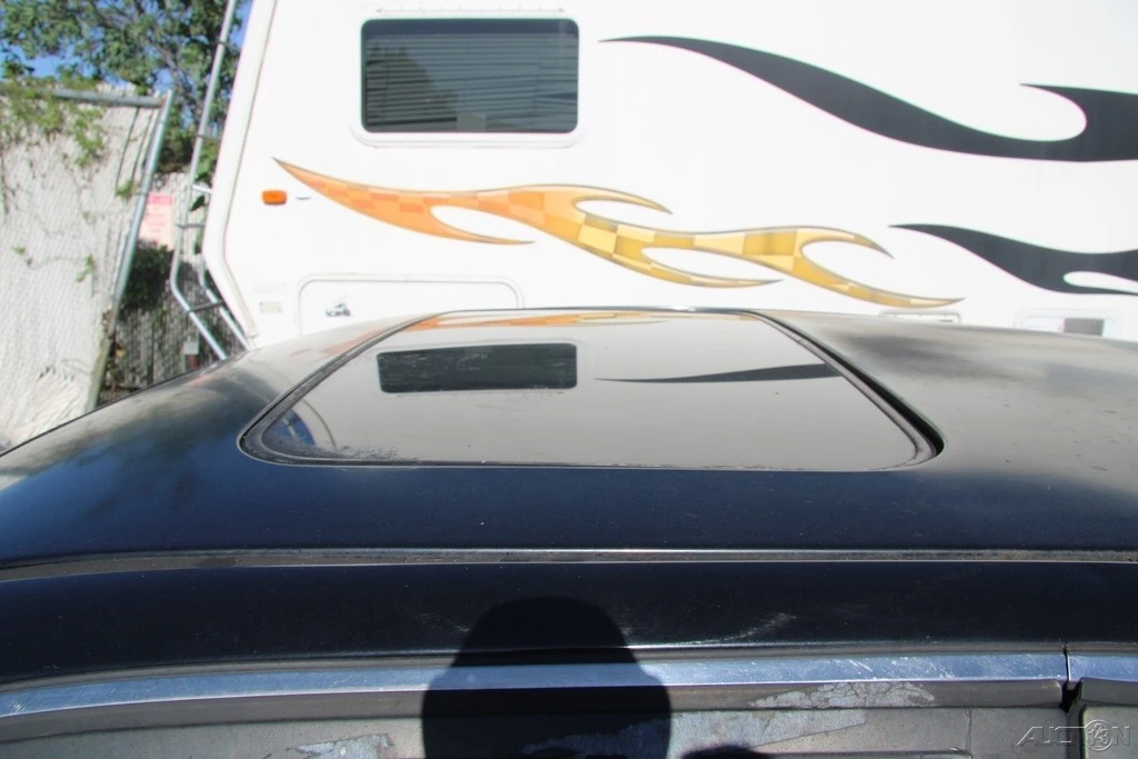 2004 Hyundai Sonata - Image 10 of 21