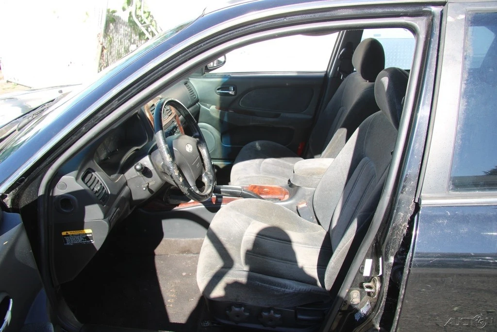 2004 Hyundai Sonata - Image 13 of 21