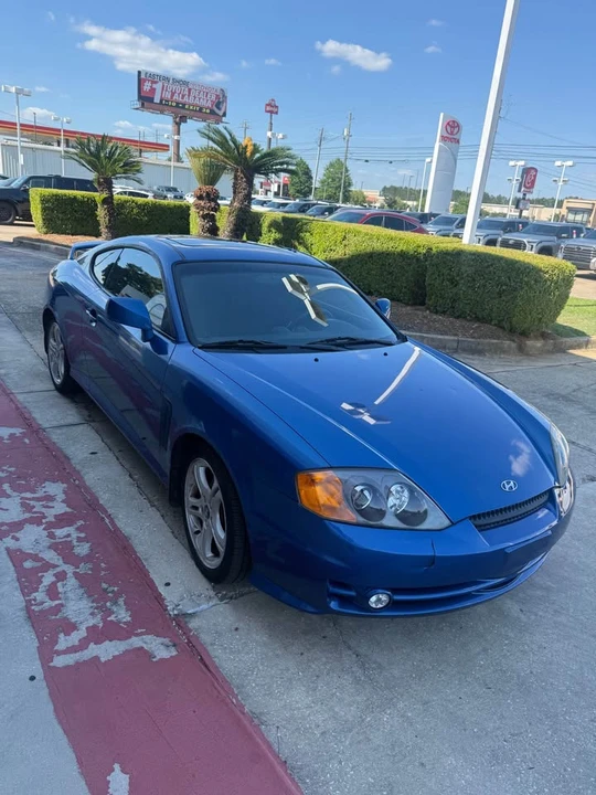2004 Hyundai Tiburon - Image 2 of 6