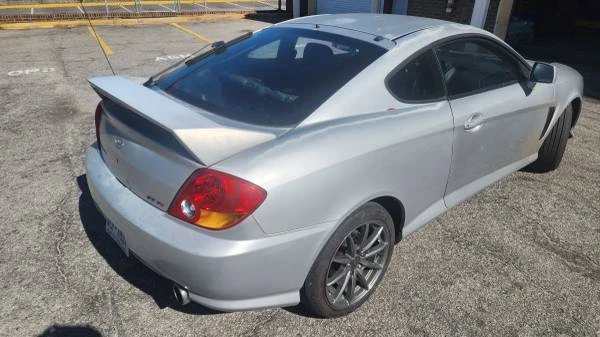 2004 Hyundai Tiburon - Image 2 of 9