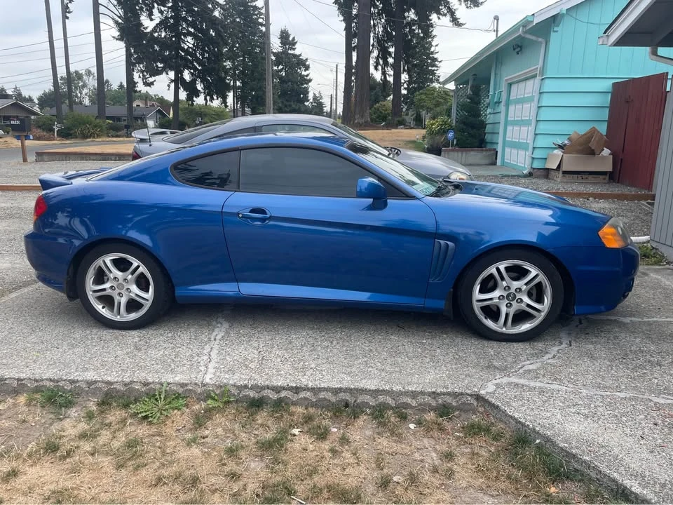 2004 Hyundai Tiburon - Image 3 of 5