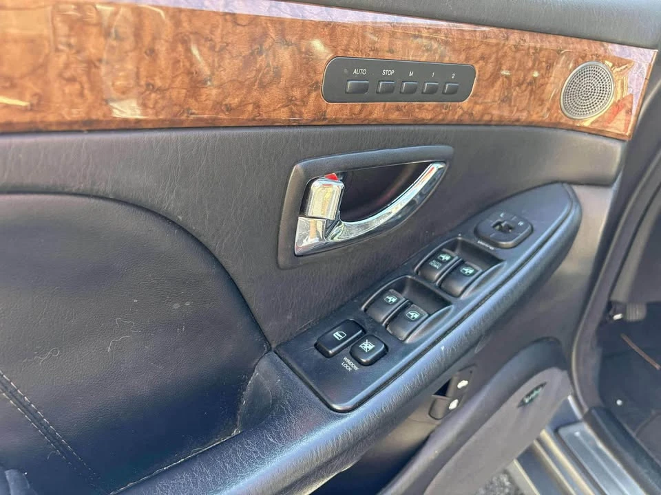 2004 Hyundai Sonata - Image 2 of 7