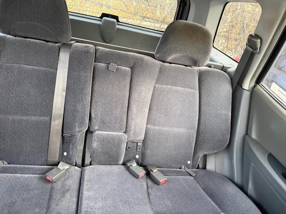 2004 Hyundai Santa Fe - Image 5 of 11