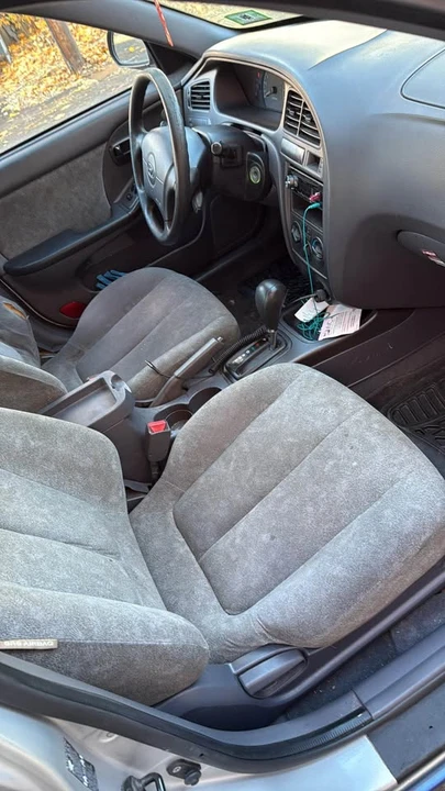 2004 Hyundai Sonata - Image 4 of 7