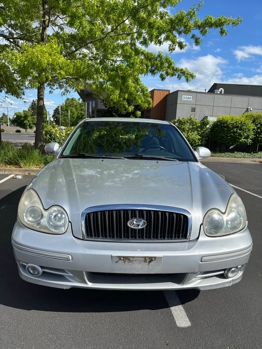 2004 Hyundai Sonata - Image 6 of 12