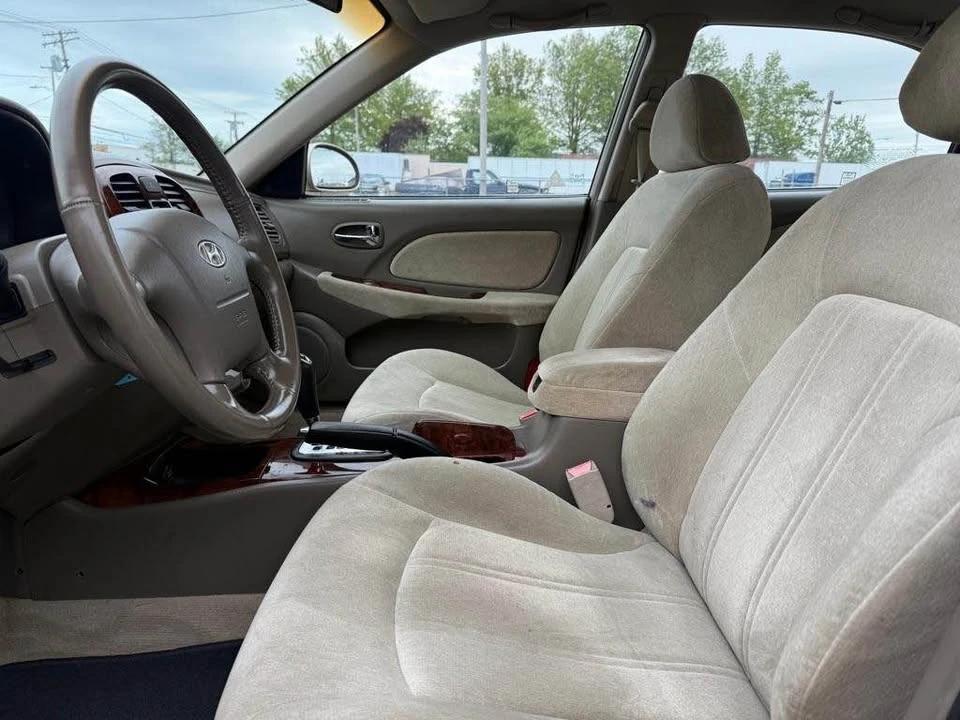 2004 Hyundai Sonata - Image 6 of 11