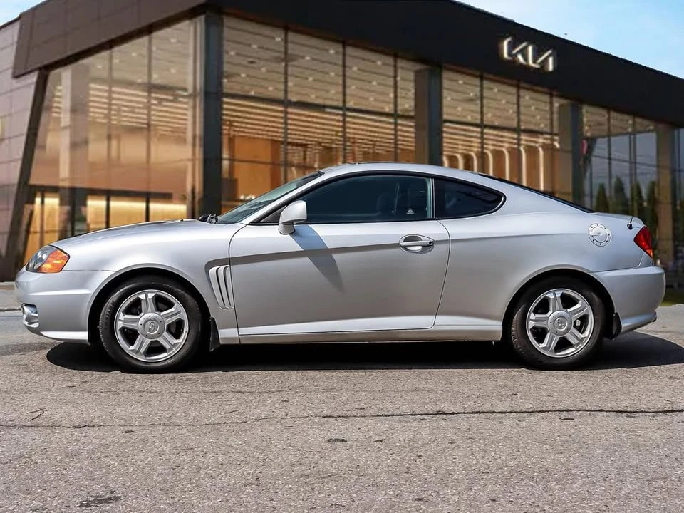 2004 Hyundai Tiburon - Image 5 of 20