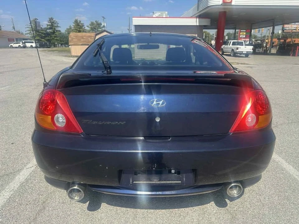 2004 Hyundai Tiburon - Image 5 of 17
