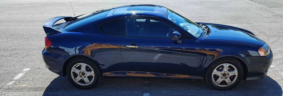 2004 Hyundai Tiburon - Image 7 of 14