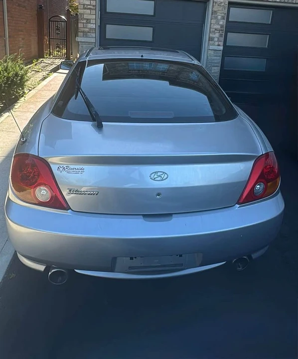 2004 Hyundai Tiburon - Image 4 of 6