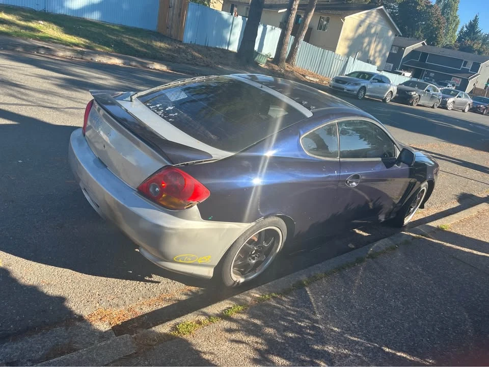 2004 Hyundai Tiburon - Image 6 of 7