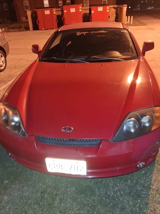 2004 Hyundai Tiburon - Image 2 of 6