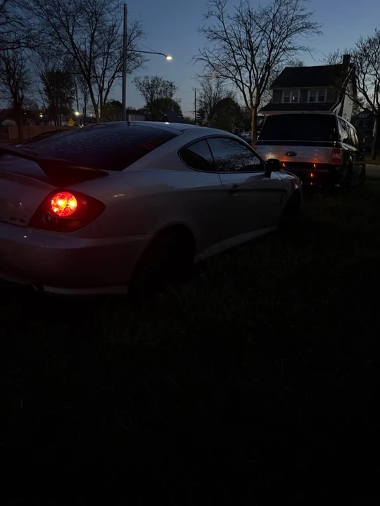 2004 Hyundai Tiburon - Image 5 of 5