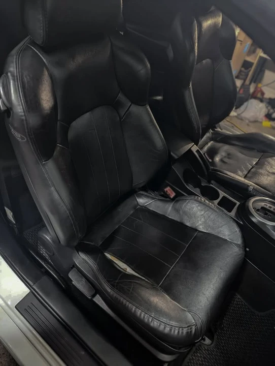 2004 Hyundai Tiburon - Image 16 of 19