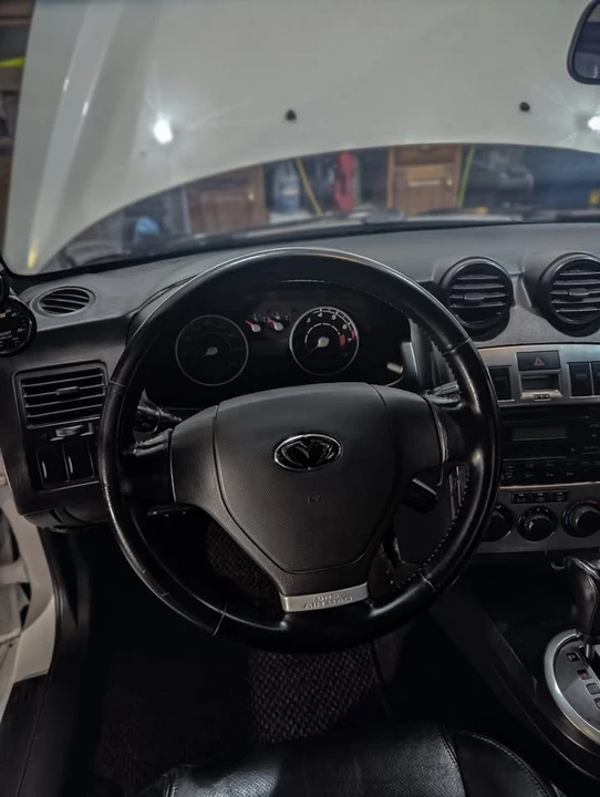 2004 Hyundai Tiburon - Image 11 of 19