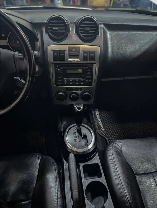 2004 Hyundai Tiburon - Image 14 of 19
