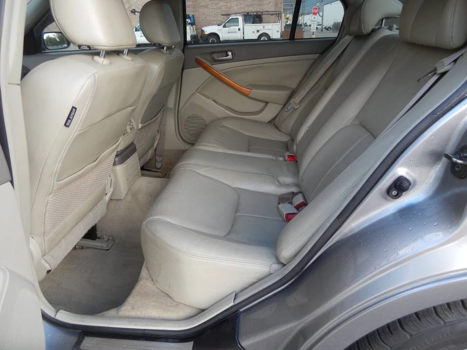 2004 Infiniti G35 3rd Gen - Image 29 of 31