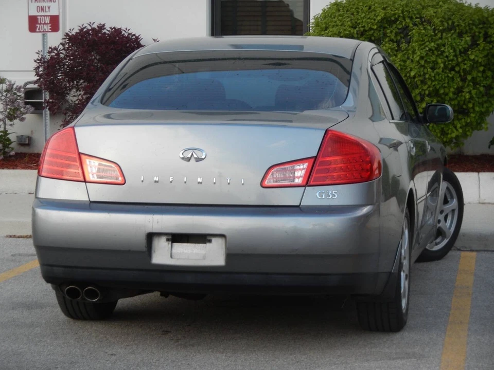 2004 Infiniti G35 3rd Gen - Image 16 of 31