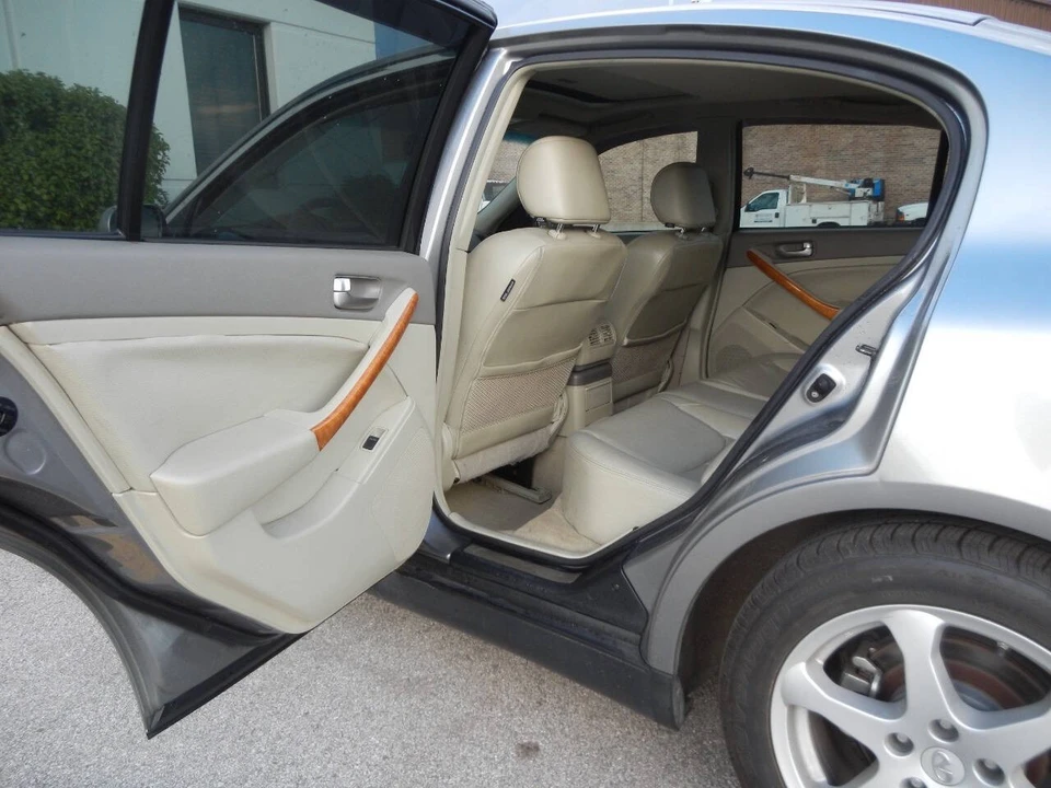 2004 Infiniti G35 3rd Gen - Image 28 of 31