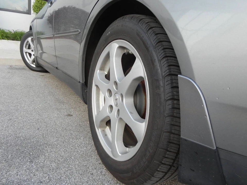 2004 Infiniti G35 3rd Gen - Image 14 of 31