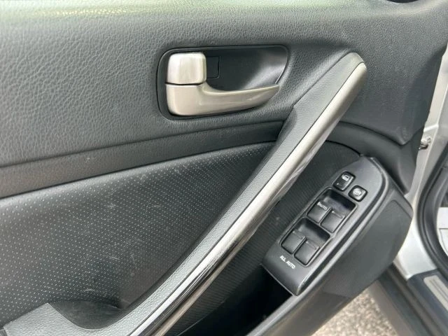 2004 Infiniti G35 3rd Gen - Image 10 of 21