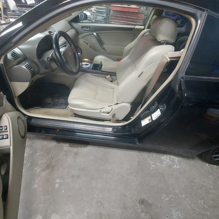 2004 Infiniti G35 3rd Gen - Image 20 of 21