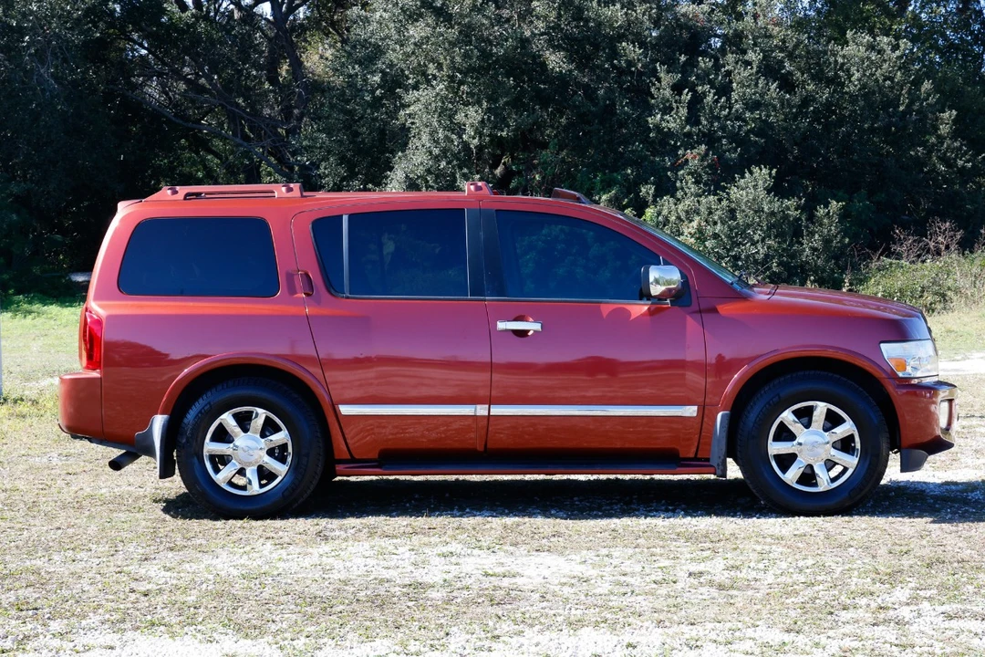 2004 Infiniti QX80 - Image 13 of 21