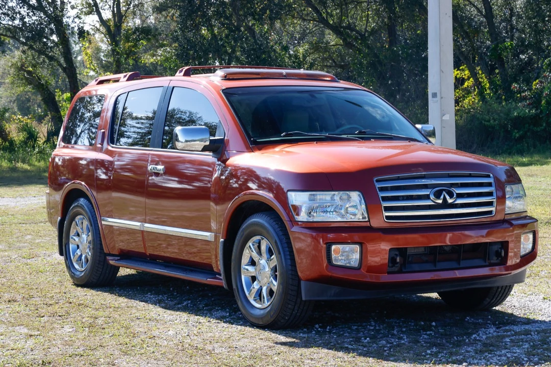 2004 Infiniti QX80 - Image 15 of 21