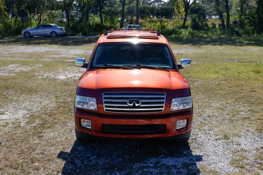 2004 Infiniti QX80 - Image 19 of 21
