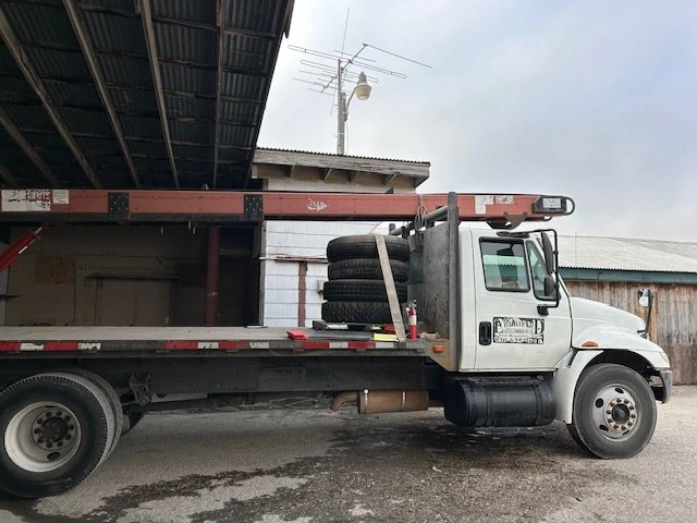 2004 International 4300 - Image 6 of 9