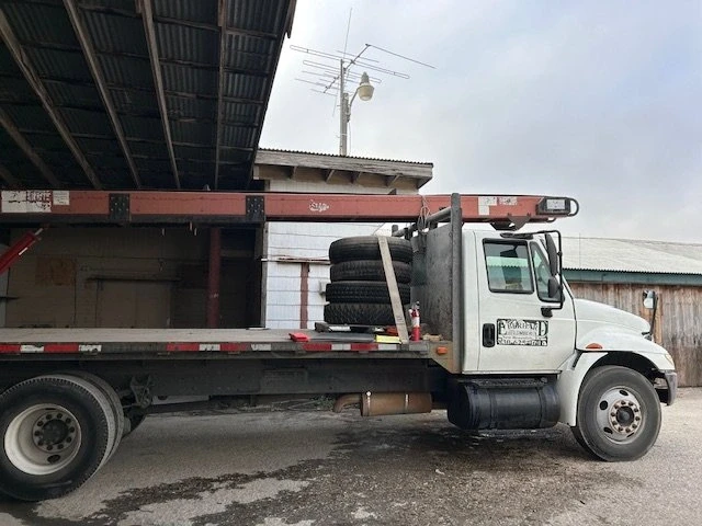 2004 International 4300 - Image 6 of 9