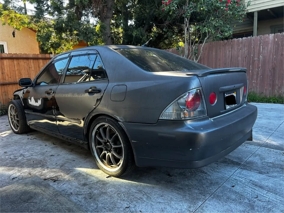 2004 Lexus IS 1st Gen - Image 4 of 9